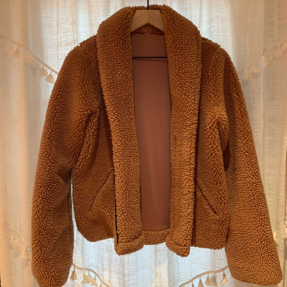 ALO YOGA Sherpa jacket XS